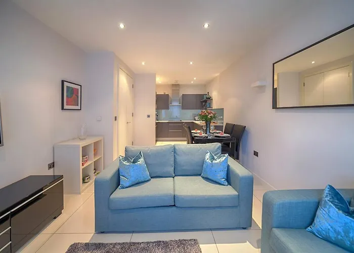 Exclusive Tower Bridge Apartment